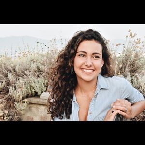 Meet your Posher, Marisa